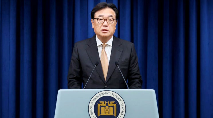 <b>정진석</b> “尹에 자기<b>방어권</b> 보장해야…제3장소 또는 방문조사... 