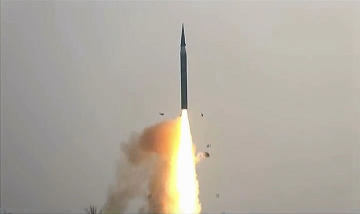 <b>북한</b>, 14일 동해상으로 <b>단거리 탄도미사일</b> 여러 발 발사