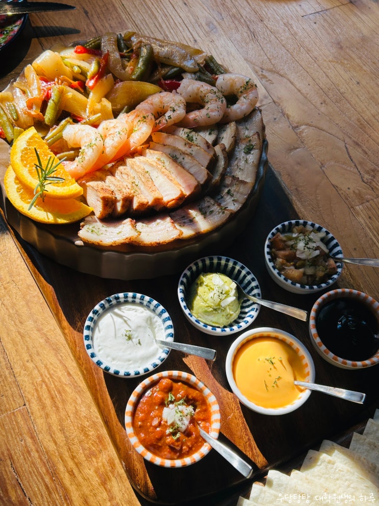  광교 상현역 맛집 칸스 광교점 호수공원 타코 맛집 파히타 하이볼 국물떡볶이 후기
