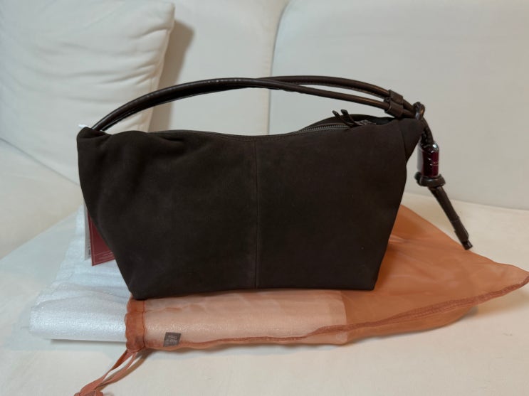  아카이브앱크 릿지 숄더백 Ridge shoulder bag / 패션전공자의 2025 ss 스웨이드 백, 호보백 추천