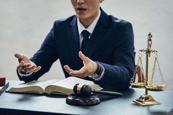 보험금 분쟁, 법원 '고객 보호 원칙' 강조하며 보험사 항소 기각 보험금 분쟁, 법원 '고객 보호 원칙' 강조하며 보험사 항소 기각