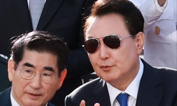 김용현, 군인연금 재수령 신청...내란혐의 확정해도 수령 김용현, 군인연금 재수령 신청...내란혐의 확정해도 수령