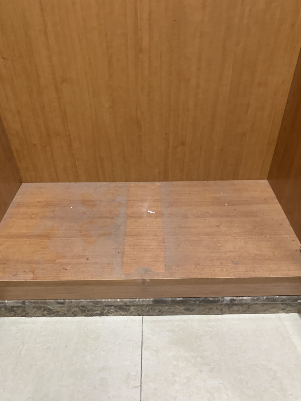 4단 신발장 주문제작 및 신발장 시트지 작업