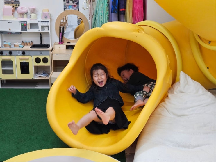  용인키즈카페 가족끼리 먹고 놀 수 있는 실내놀이터 in 꿀잼키즈룸