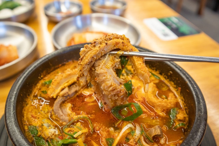  인덕원역 맛집 감자탕 점심 메뉴 추천 내장탕 천옥집