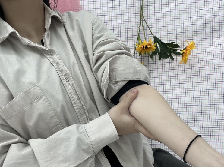  팔이 저려요 원인과 증상 일상 대처 방법 알아보기