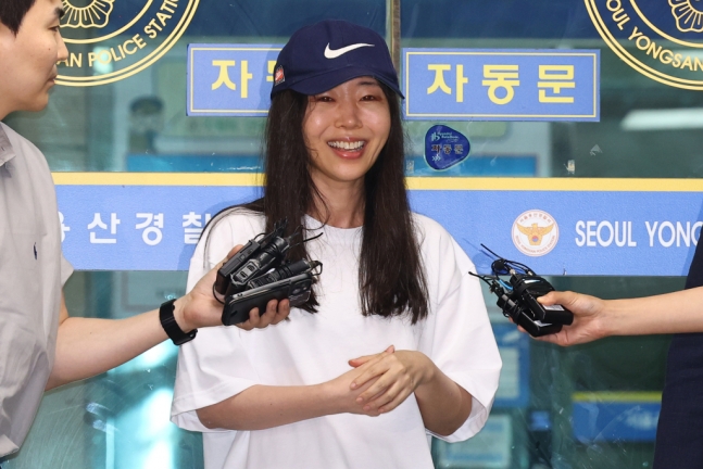 <b>민희진</b>, 이 부대표에 '직장 내 괴롭힘' 사주 정황 SNS 대화 공개... 