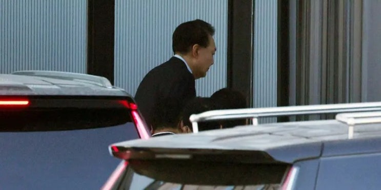 '현직 최초' 윤석열 대통령 체포영장 집행