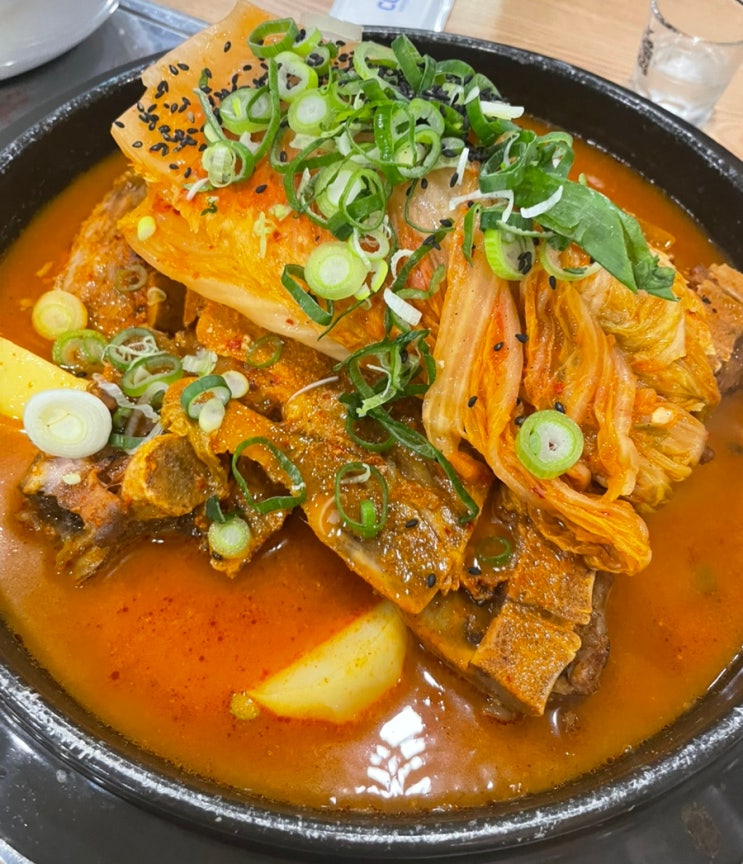 검단사거리 맛집 서울감자탕 묵은지감자탕 굳