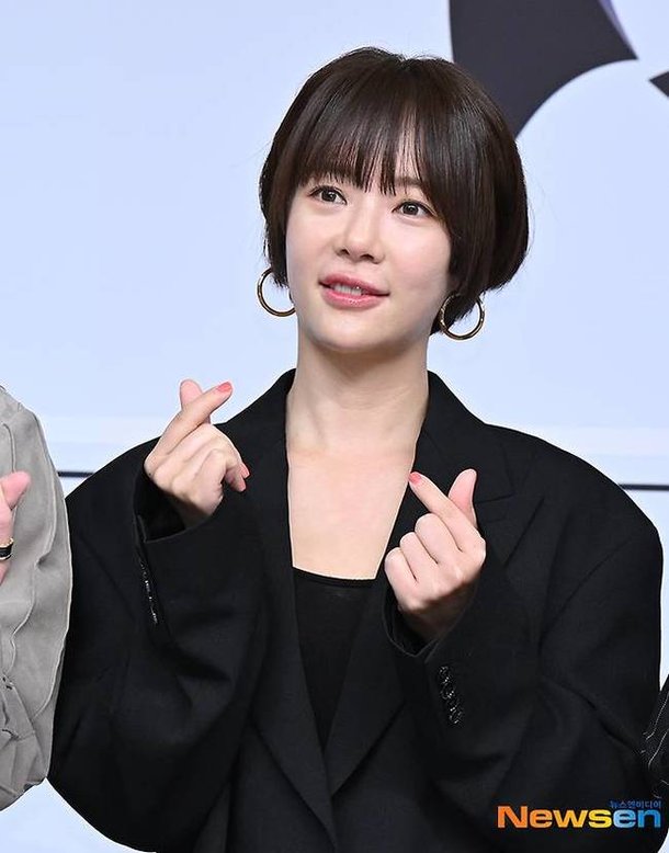 <b>황정음</b> '<b>상간녀 오해</b>' 해프닝 일단락…"<b>고소 취하</b>