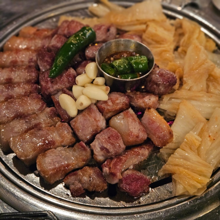  부산 고기 구워주는 광안리 고기집 부산댁