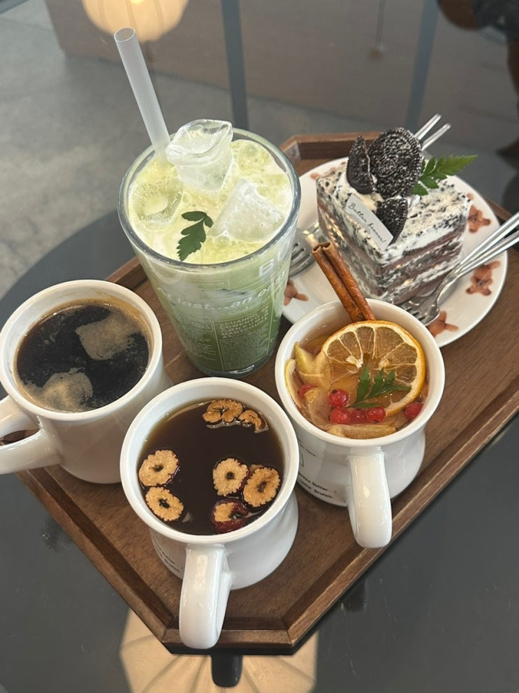  안양 범계 애견동반 브런치 디저트 카페 케이크 맛집 버터비버