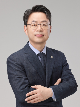 <b>반도체특별</b>법 필요하다더니..... 지난해 R&D <b>특별연장근로</b>... 