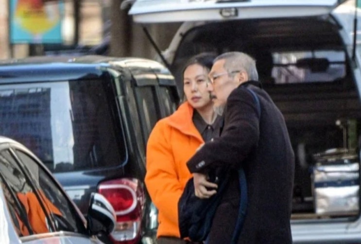 <b>홍상수</b> 이혼 못하는 이유! 딸 유학비 끊더니 <b>김민희 혼외자</b>에겐... 
