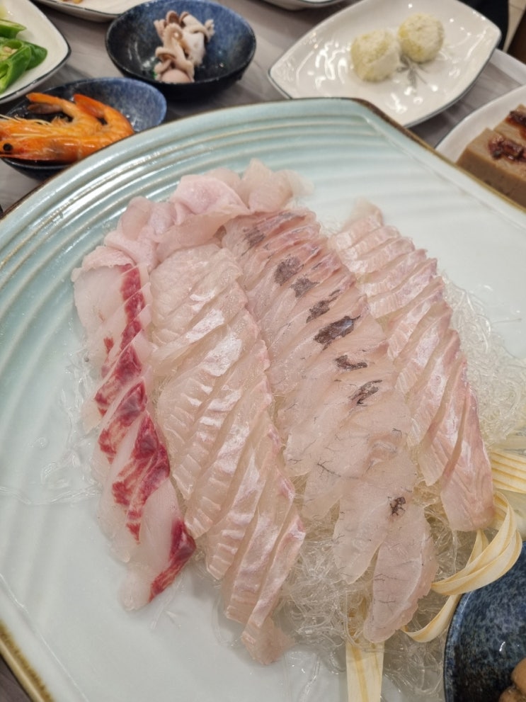  강릉 경포해변 횟집 경포비치횟집 가성비 모듬회