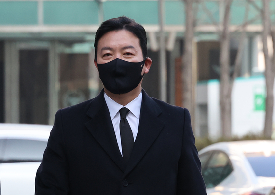 경호처의 <b>체포저지</b> 포기... <b>윤석열 대통령</b>의 결심과 <b>저지</b>하지... 