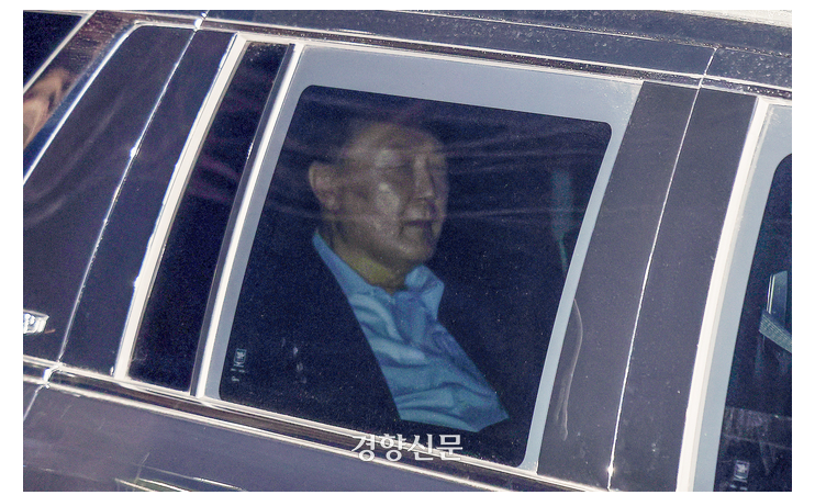 법원, 윤석열 ‘법치 농락’ 제동···<b>공수처</b>, <b>구속영장 청구</b> 수순