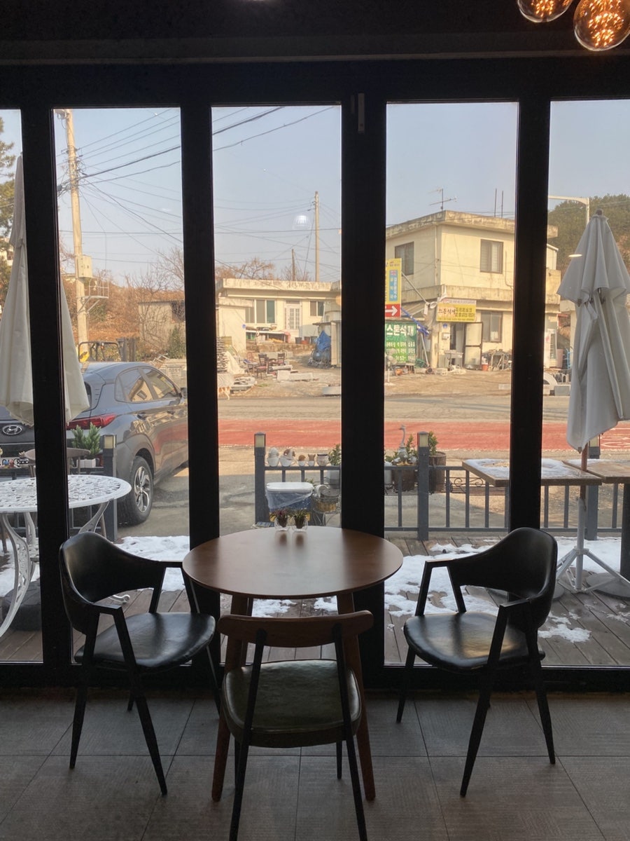 쉘브르커피 목포3함대점 사진 6