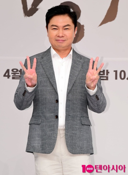 배우 <b>임원희</b> 이번엔 <b>열애</b> 공식화 선언?…"지금 만나는 사람... 