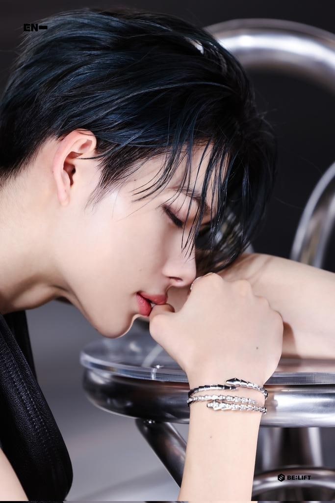 ENHYPEN ニキ:) ブルガリ(BVLGARI)の男