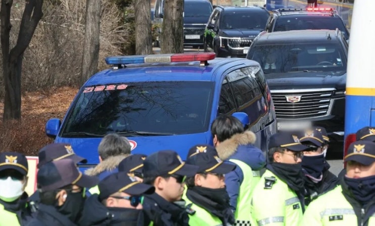 심문/<b>공수처</b> 주장/비상계엄/<b>윤석열 지지자</b> 17명 현장 체포... 