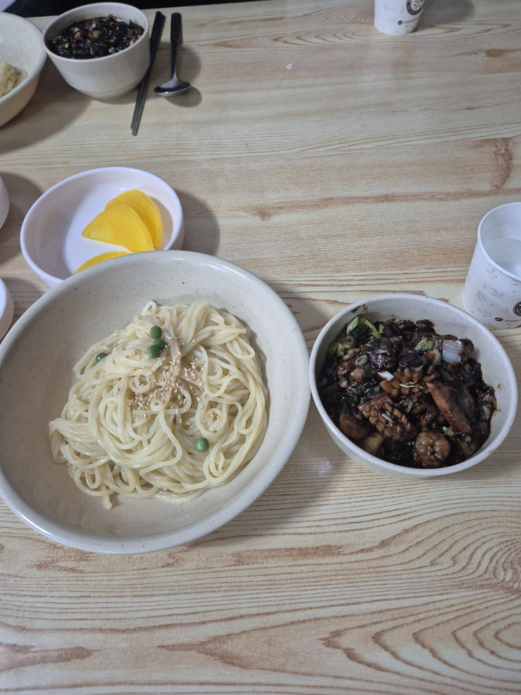  [성남시 수정구] 의천각 (적재적소에 적당량만 짜장을 사용해 원재료 맛을 살리는 간짜장의 GOAT)