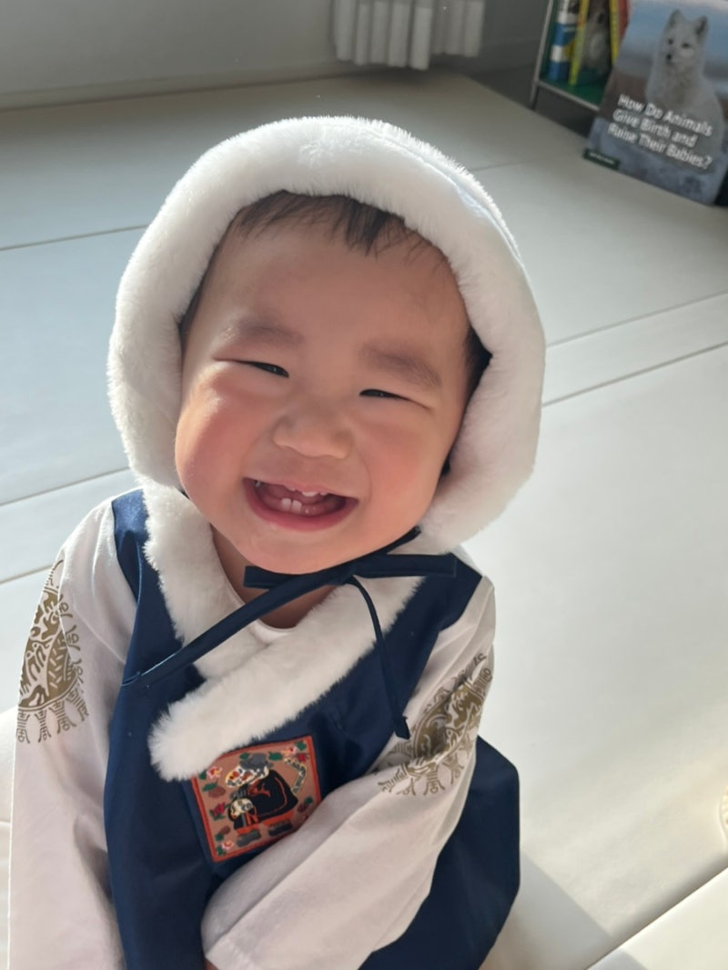 설맞이 포크칩스 아기 연지곤지 한복 (feat. 코니 기모 레깅스)