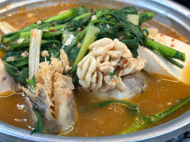  제기동역 동네어르신들의 숨겨진 반주 맛집 <숟가락젓가락>(동태찌개)