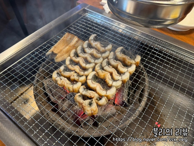  영등포 장어 맛집 _ 가족모임으로 좋은 내돈내산 당산동 룸 식당 숯불장어어때