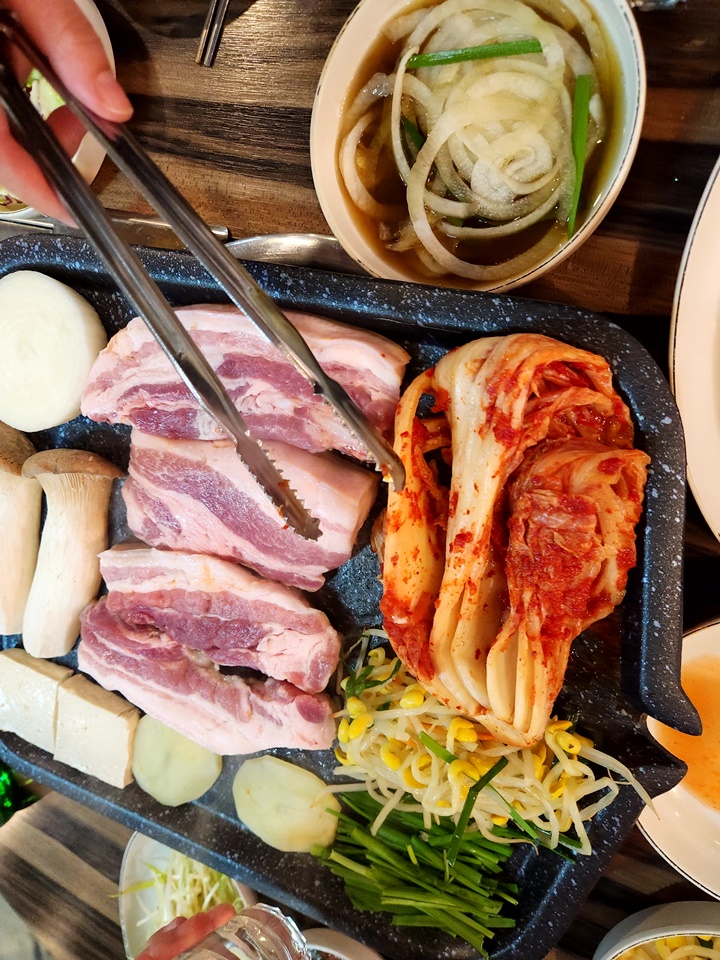  부천역삼겹살 삼겹살이 있었는데 없어졌어요 한돈생돼지두루치기