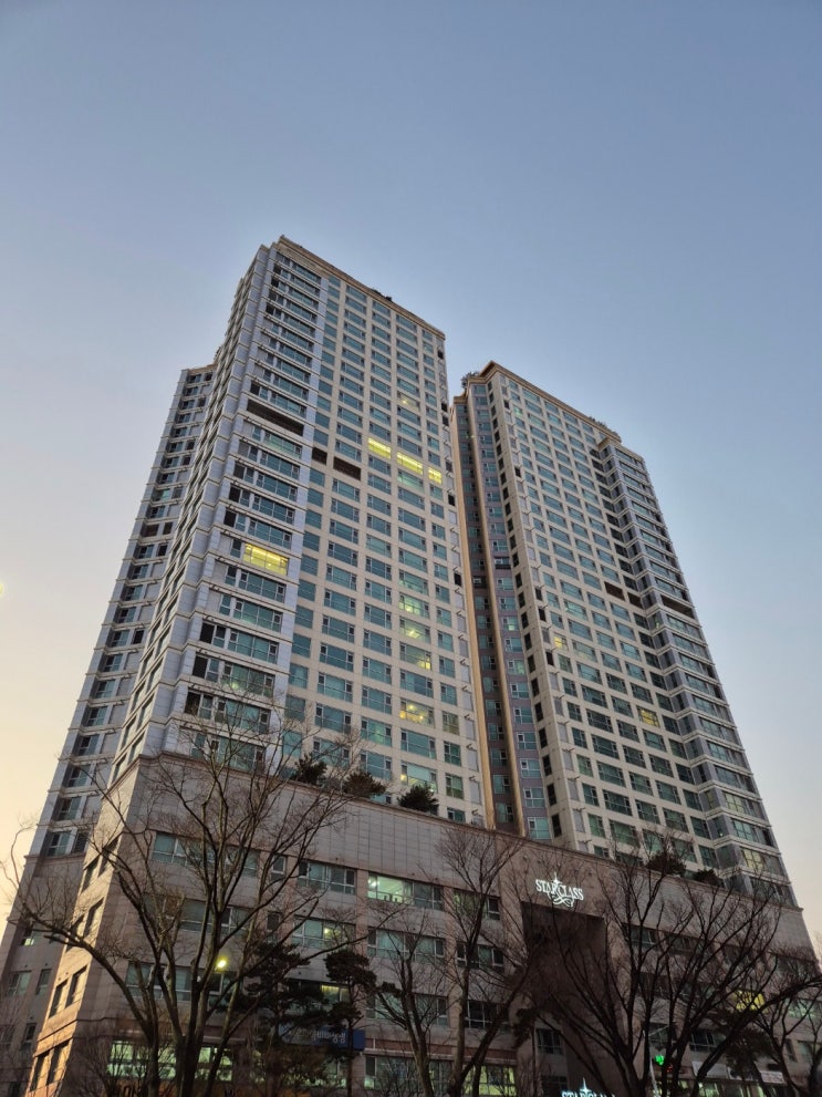  울산 신정동 극동 스타클래스 주상복합 방충망 시공 - 완벽한 방충망 교체로 쾌적한 생활공간 만들기