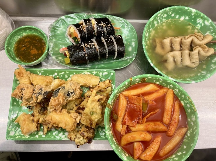  망원시장 송이네 딱한군데만 간다면 분식 필수코스