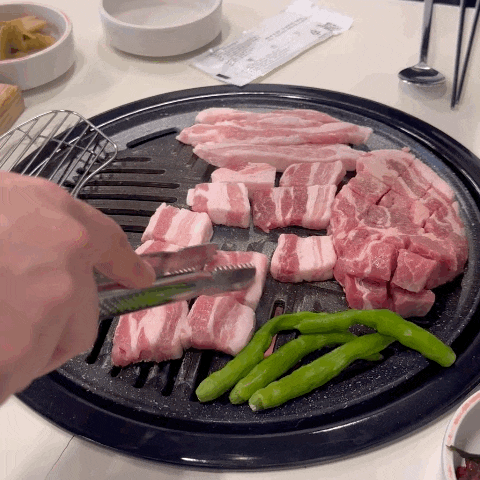  역삼역 삼겹살은 동남회관 / 질 좋은 프리미엄 한돈 / 망고목살
