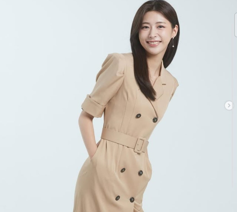 전현무 홍주연 열애설 진짜야..? 크리스마스 선물 프로필과 인스타까지