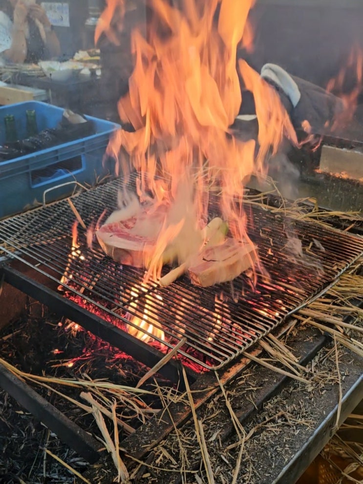 동백 흑돼지 난축맛돈 짚불구이 삼겹살은 대구 팔공산 고기집 중에  베스트 맛집이라 추천한다