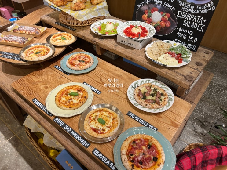 이탈리아전문 베이커리 카페 안국 아모르나폴리 계동점
