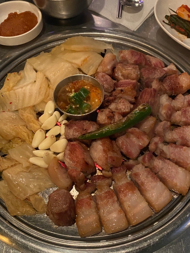  수영고깃집 구워서 나오는 부산댁 광안리점