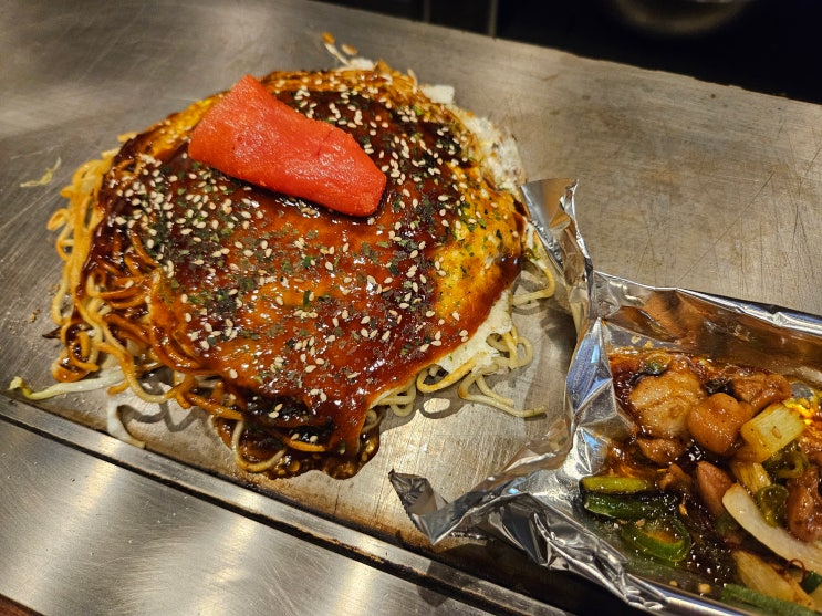  삿포로 오꼬노미야끼 맛집 히나짱 스스키노 철판요리 広島風お好み焼き ひなちゃん