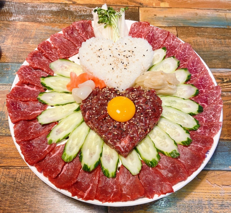 "부산 수영역 맛집 육회한바다" 육회와 육사시미, 연어회와 오징어회...입 안 가득 행복을 전하는 맛집 "부산 수영역 맛집 육회한바다" 육회와 육사시미, 연어회와 오징어회...입 안 가득 행복을 전하는 맛집