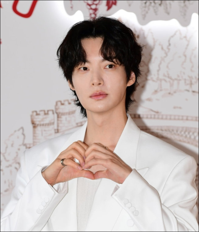 이유 <b>안재현</b> 배고파도 밥 안 먹어 <b>핸썸가이즈</b> 프로필 나이... 
