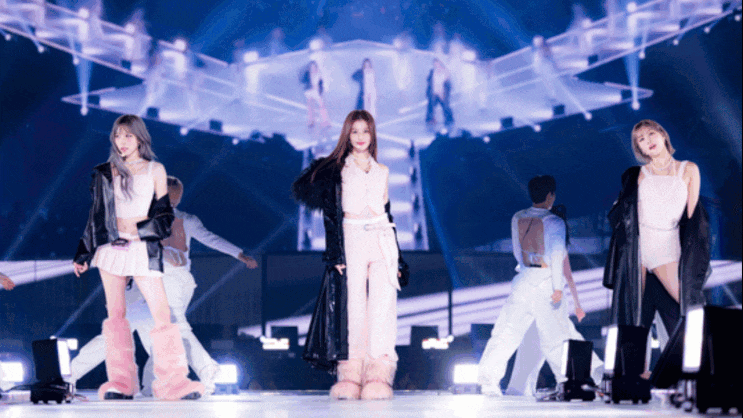 <b>트와이스</b> 유닛 <b>미사모</b>, 女 아티스트 최단기간 <b>도쿄 돔</b> 입성... 