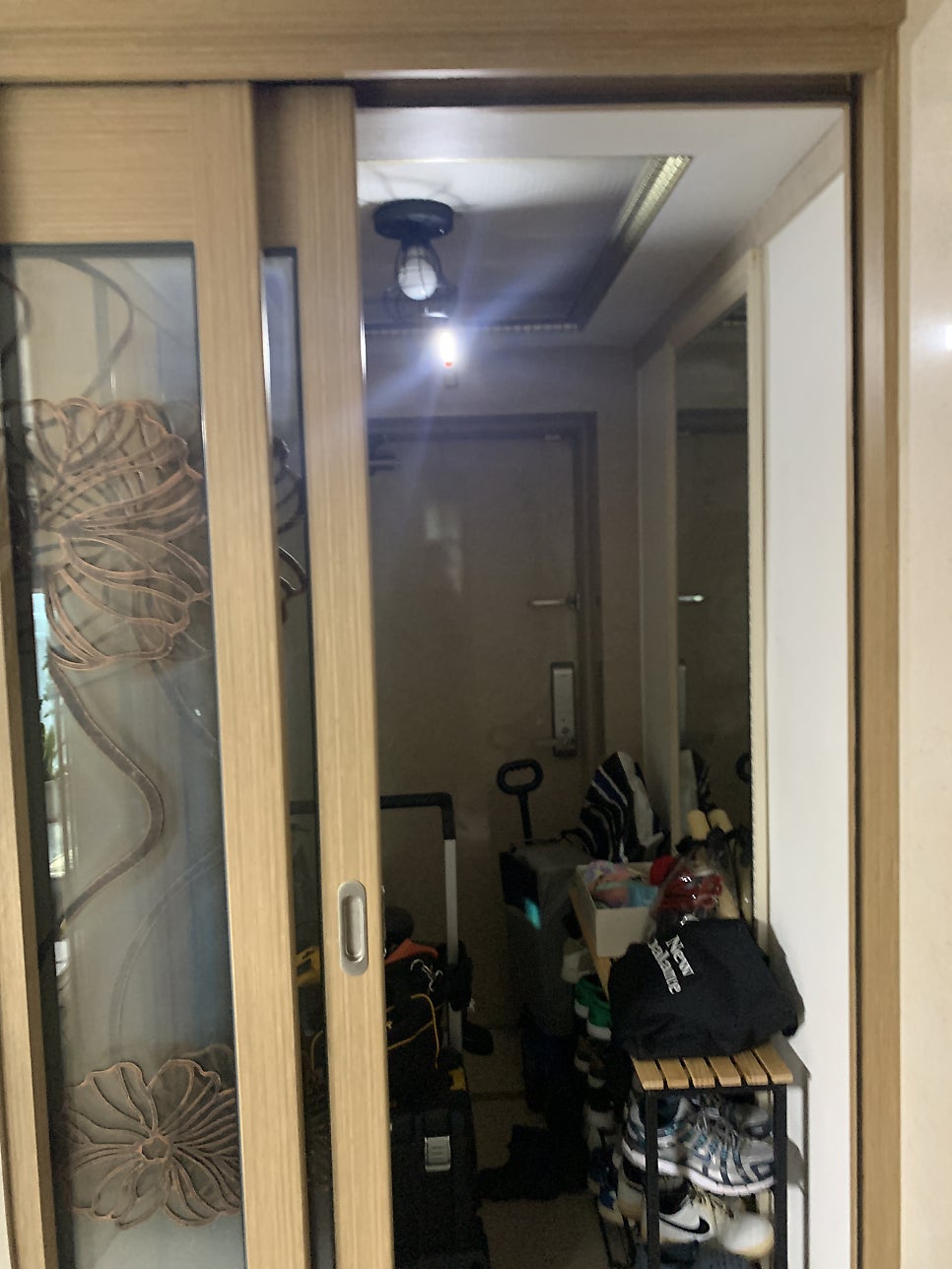 현관중문고장수리 슬라이딩도어바퀴교체업체 동탄오산