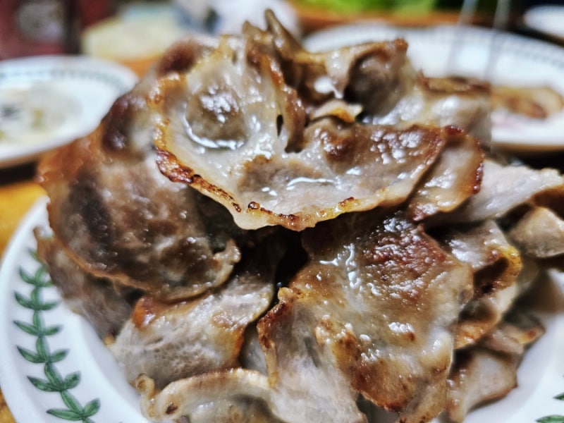 삼겹살구이와 대패목살구이