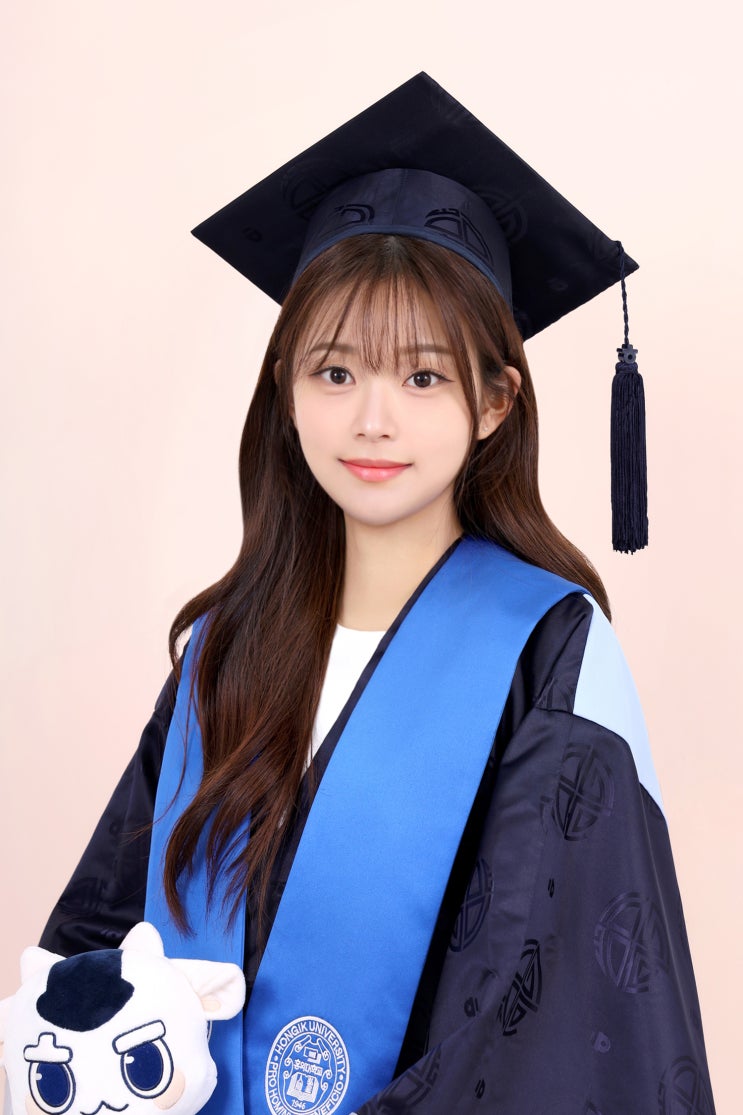  홍대 신촌 취업사진, 연남동 프로필사진 촬영은 '투인원스튜디오 홍대점'에서!