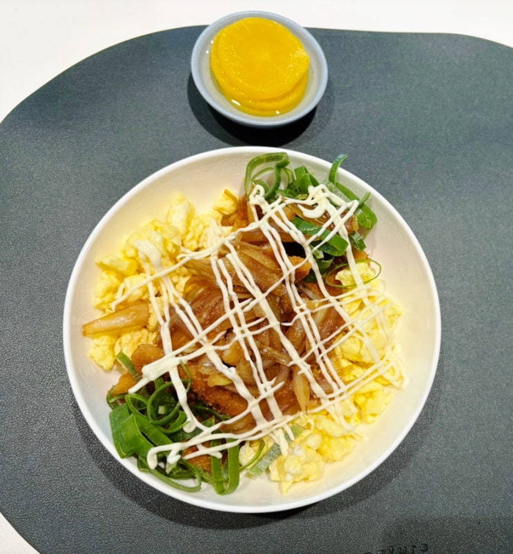  아침 간편식 치킨마요 덮밥 혼쯔유로 맛내기!!