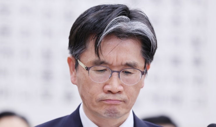#공수처의 #윤석열 <b>대통령</b>... 서울구치소에서 <b>강제구인</b> 시도중