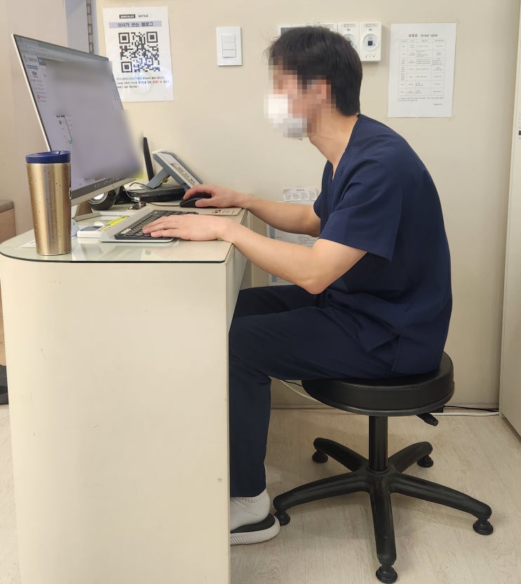  직장인 사무직 분들을 위한 간단 스트레칭 (라운드숄더  일자목)