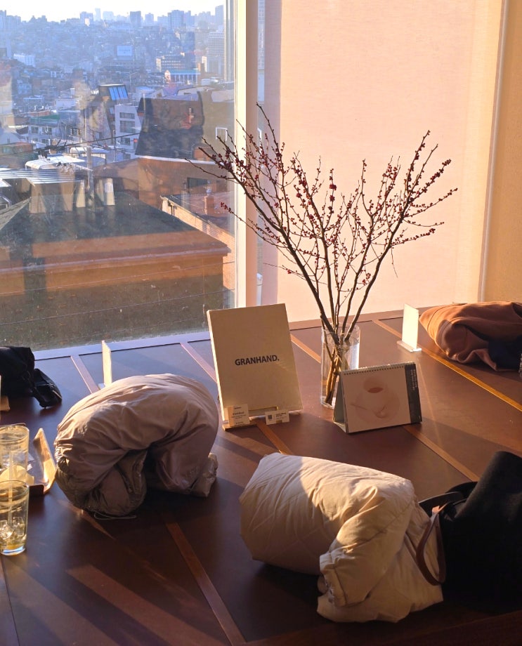  서울 남산 후암동 해방촌 애견동반 뷰 카페 - 콤포타블 남산 (주차)