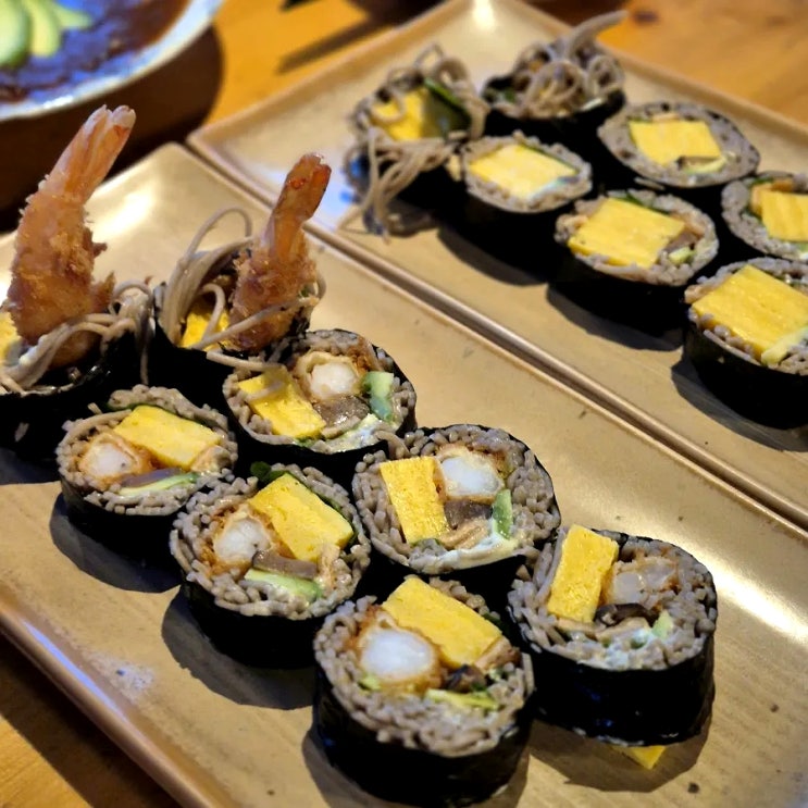  강남구청 맛집 메밀김밥 존맛탱 논현동 136길 육미