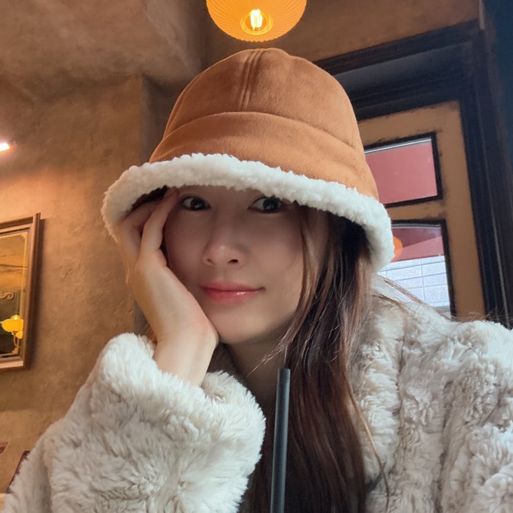 겨울 여성 모자 추천 바잘 무스탕 버킷햇 코디
